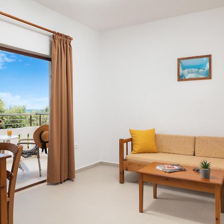 Aphrodite Apartments 卡莱维斯 外观 照片