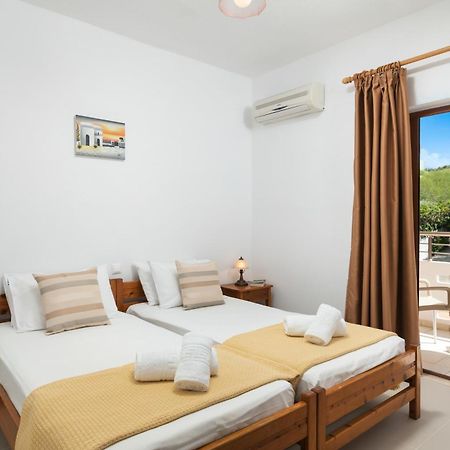 Aphrodite Apartments 卡莱维斯 外观 照片